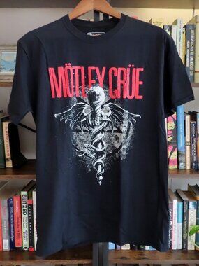 Motley Crue graphic band Tshirt